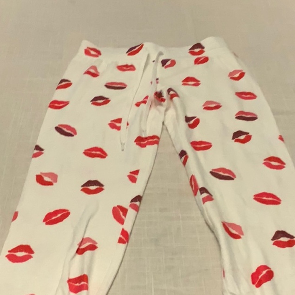 Pre owned PJ Salvage pajama set XS